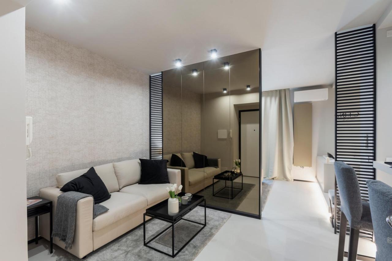 Ostia Holiday Greed Lounge Privee 외부 사진
